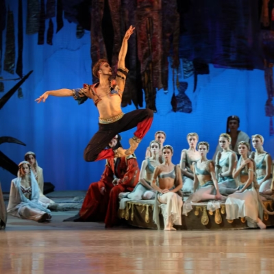 Mariinsky's 'Le Corsaire' Enchants Shanghai Audience
