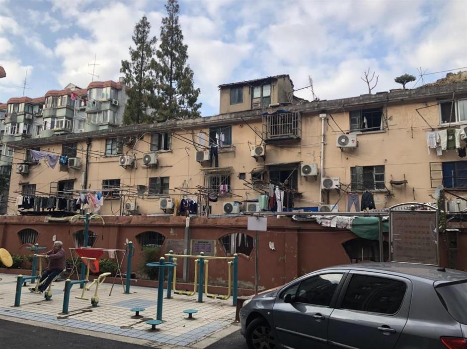 Shanghai Says Good Riddance to the Chamber Pot