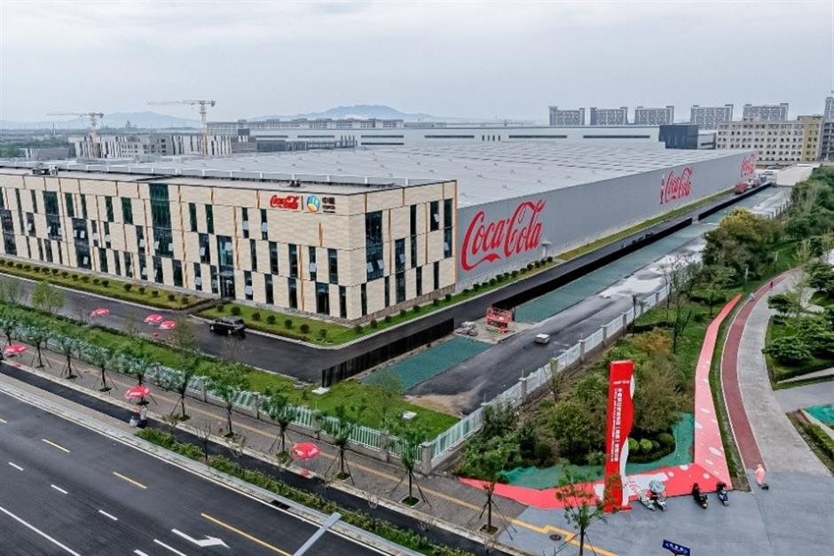 China Keeps Powering Ahead, with Investors in Its Slipstream