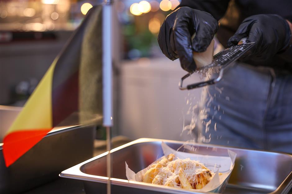 [See & Be Seen] Check Out the Belgian Beer Fest Happening NOW