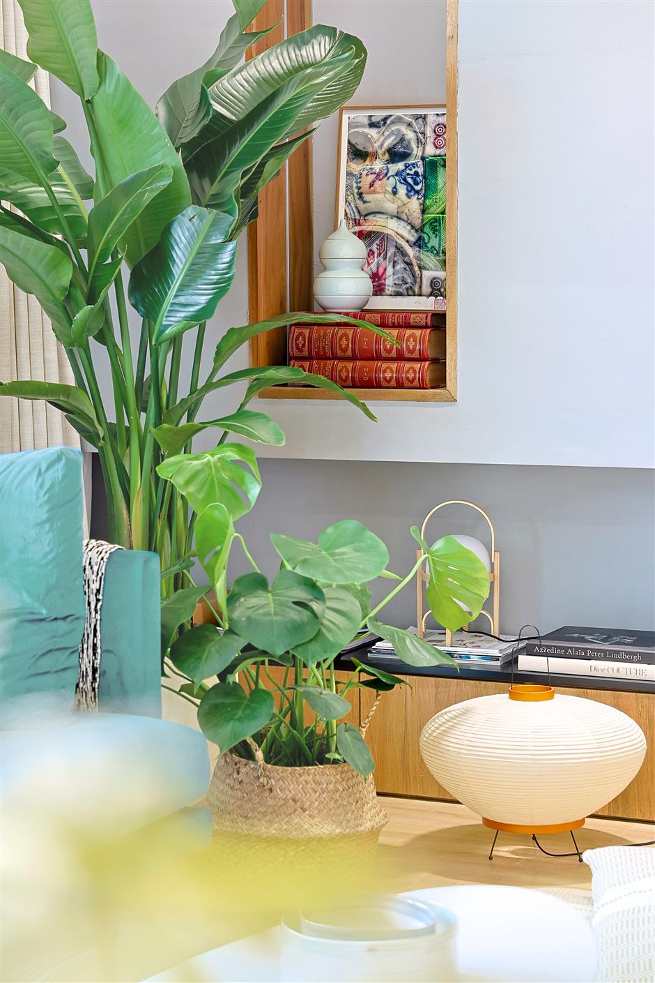 A Home Woven from Journeys, Art and Quiet Beauty