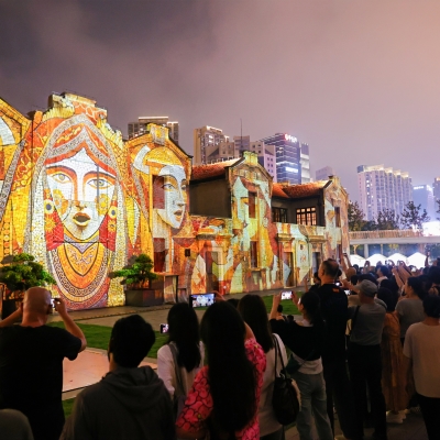 Jing'an Benefits from Increased Visitor Traffic and Commerce during Holiday