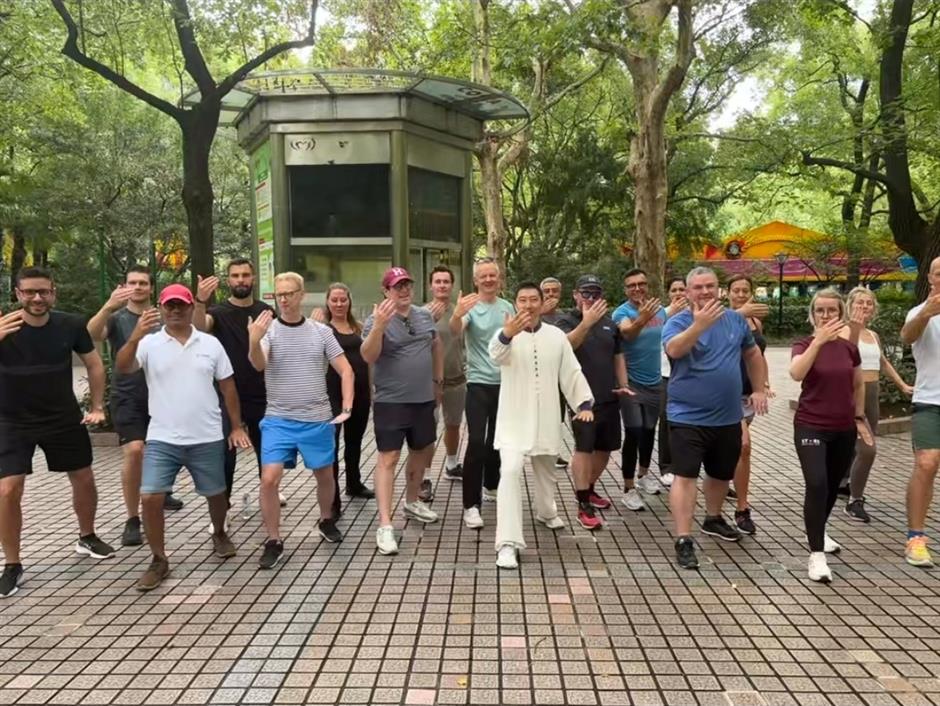 Versatile Tai Chi Master Sees beyond Kung Fu in Coaching Foreigners