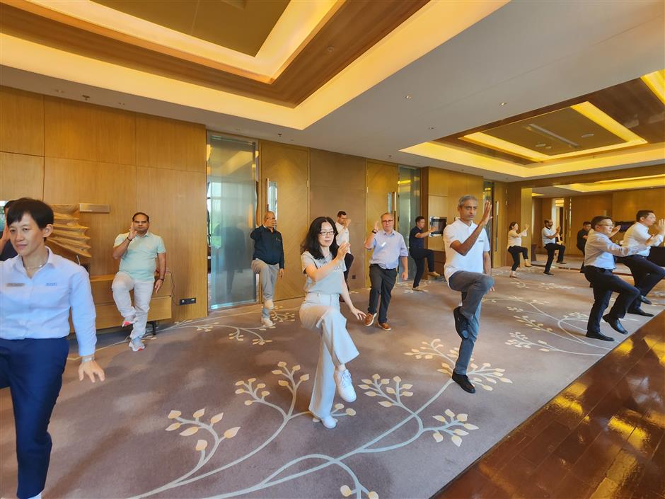 Versatile Tai Chi Master Sees beyond Kung Fu in Coaching Foreigners