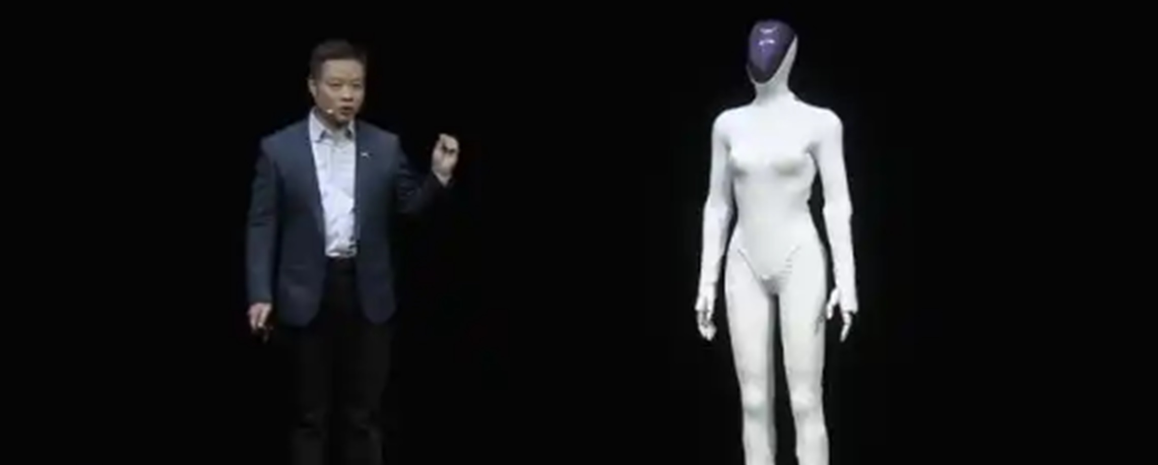 Too Human to Be a Robot: XPeng's IRON Sparks Online Debate