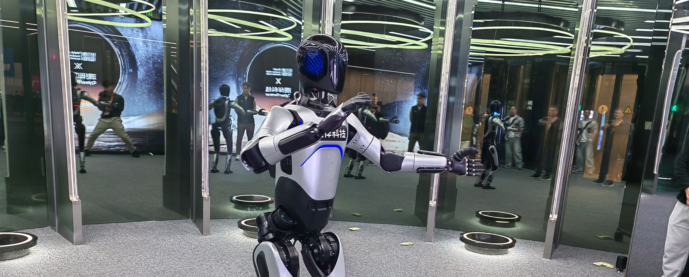 Foundation model companies in Xuhui soar on incentives