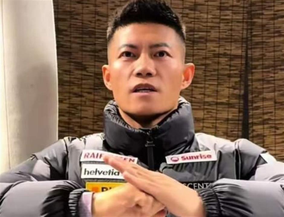 The Slap Heard Across China: Zhao Honggang's Painful Rise to Fame