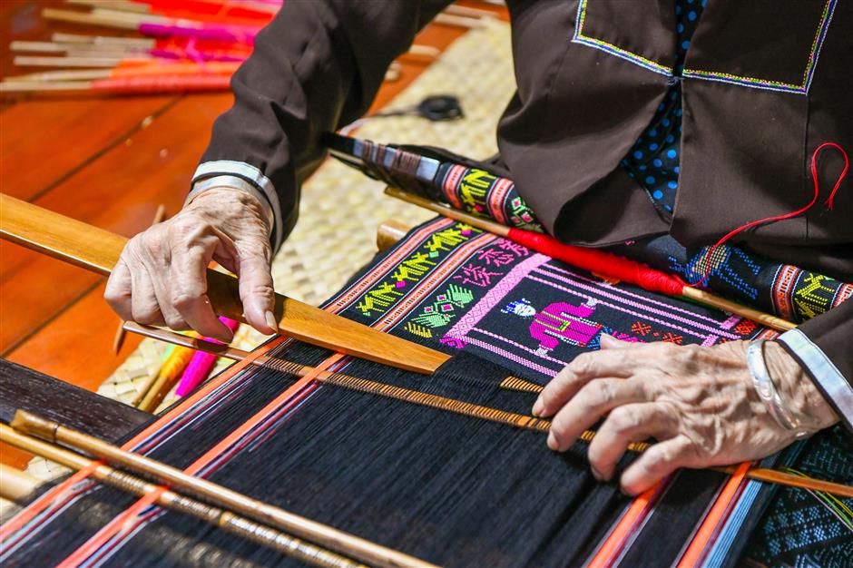 Threads of Time: The 3,000-Year Weaving Legacy of the Li People