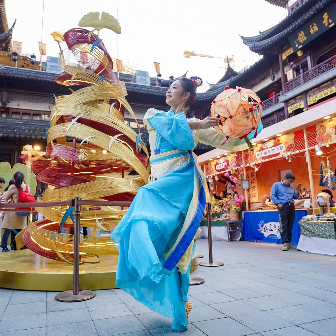 Yuyuan Garden Malls Hosts Intangible Cultural Heritage Event for Global Visitors