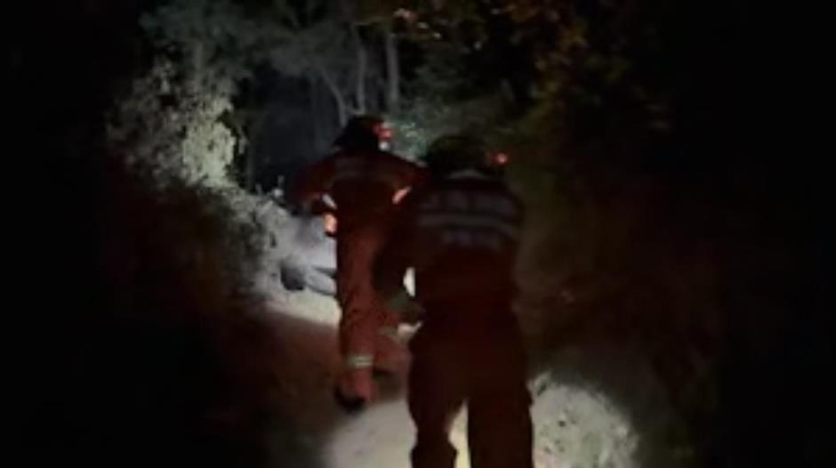 Elderly Couple Rescued After Getting Lost in Nanchang Mountains