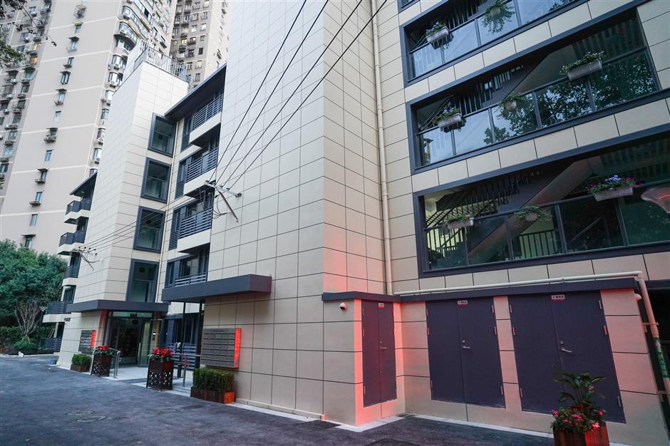 From Chamber Pots to Modern Comfort: Shanghai Residents Say Goodbye to a Century of Carrying the Pot