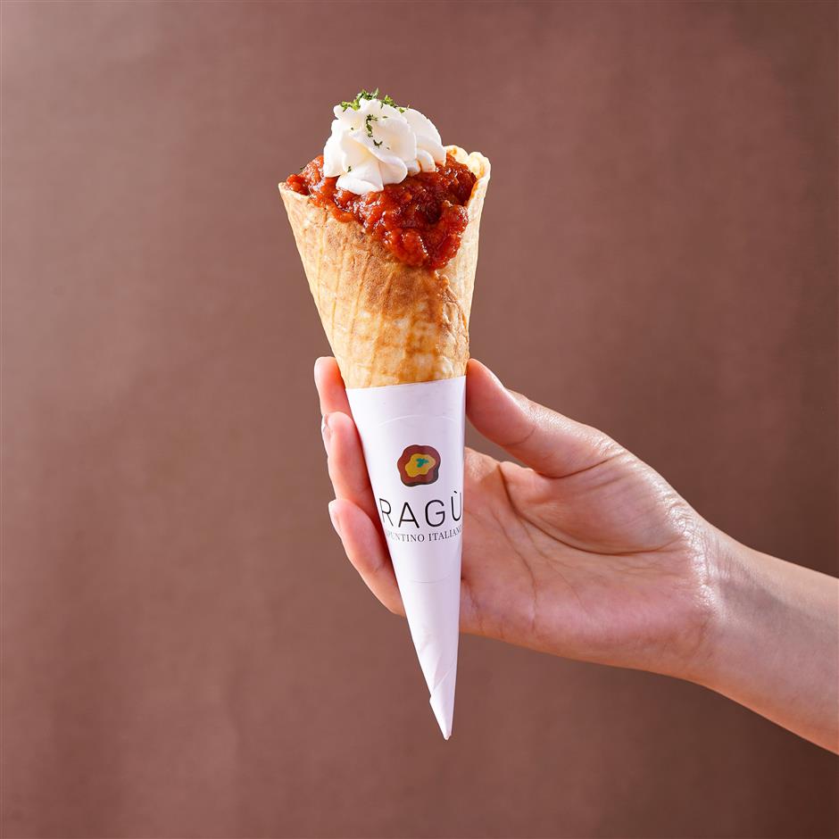 Meatball Cones, Venetian Vibes, and a Fresh Take on Italian Soul Food at Ragu il Bacaro