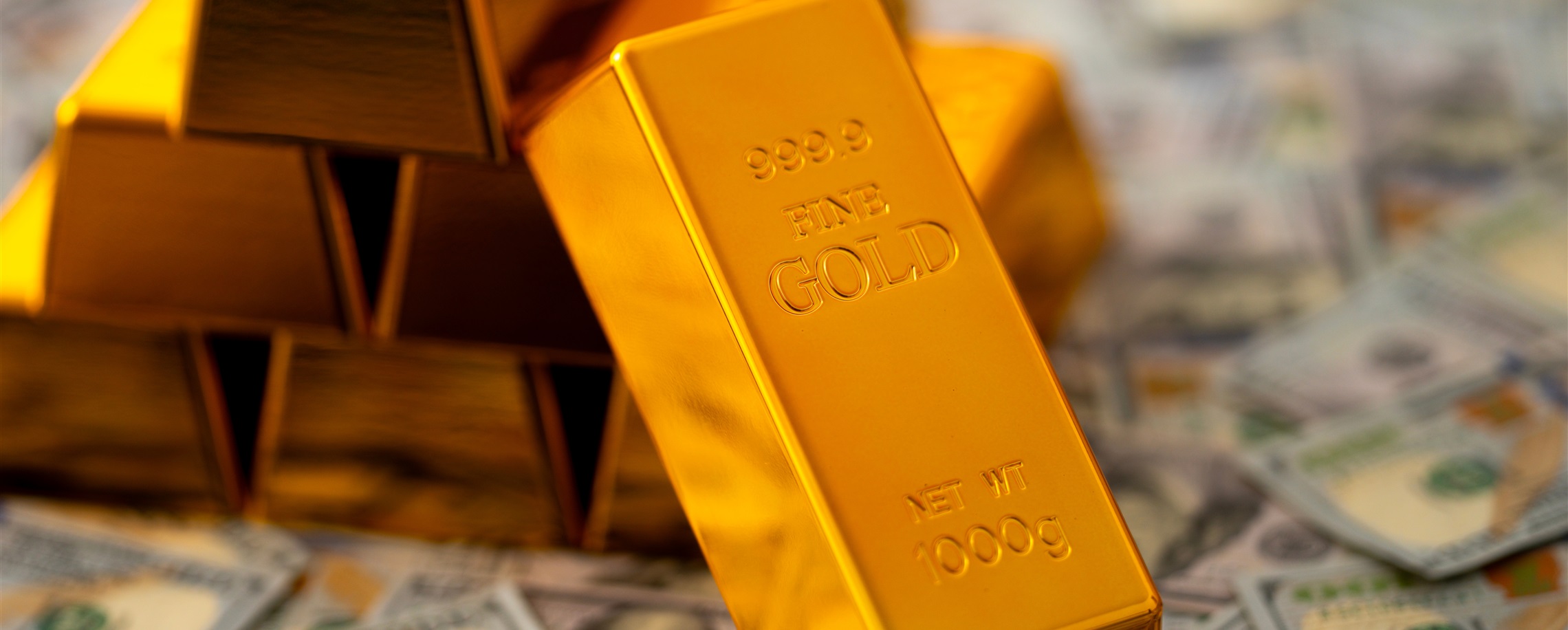 US$347,000 in Cash & 1.5kg Gold Recovered in Scam Targeting Chinese Students Abroad