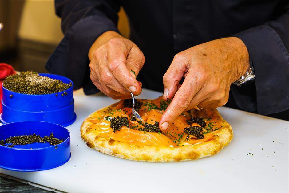 [Empire Builders] Wolfgang Puck, Failing in Shanghai & Returning