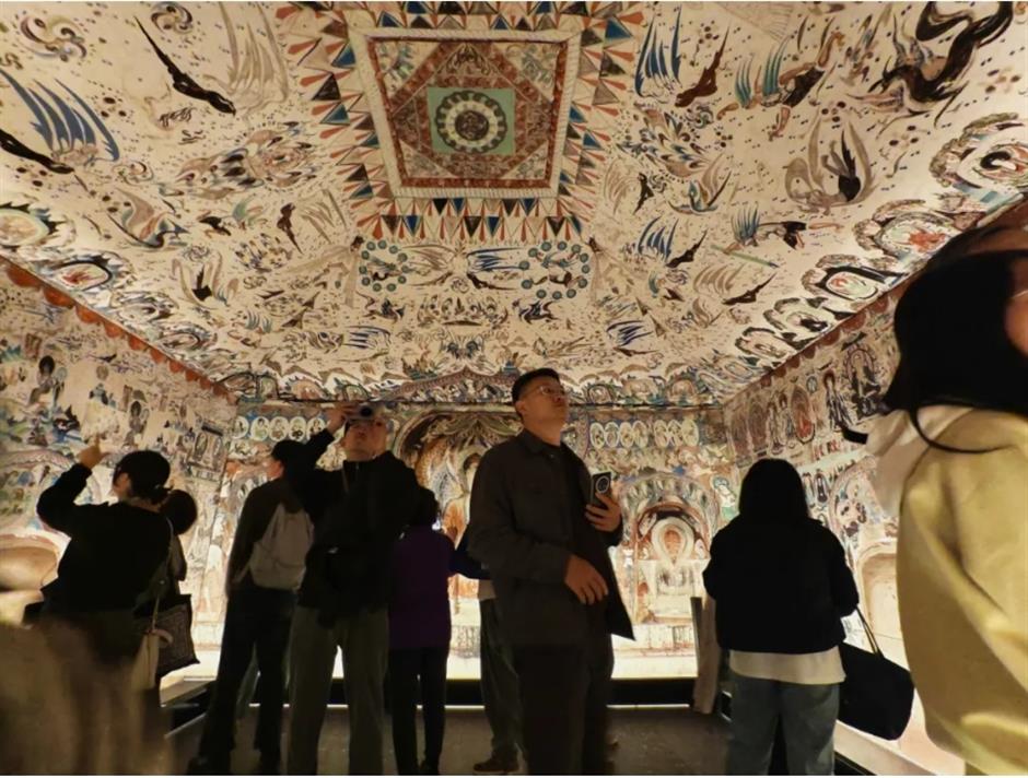 九色鹿壁画终于来到上海!220窟也不是微缩版!这次