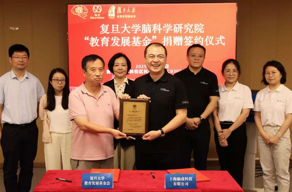 Scientist Turns Brain Signals Into Action as China's BCI Industry Grows