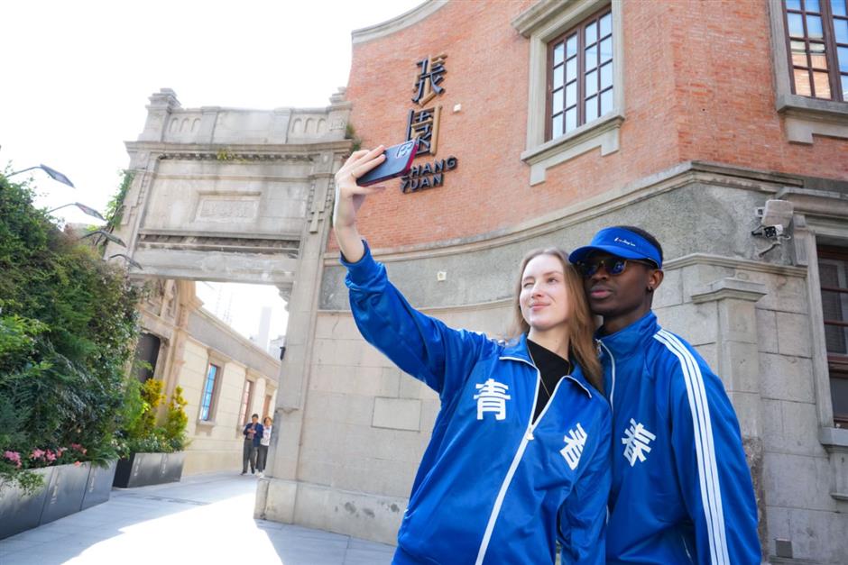 'Youth Economy' Gets a Boost with Lab812 Youth Gravity Hub