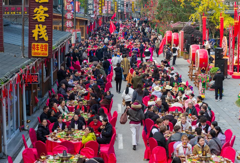 From Torchlight to Long Tables: The Qiang People Welcome Their Most Important Day