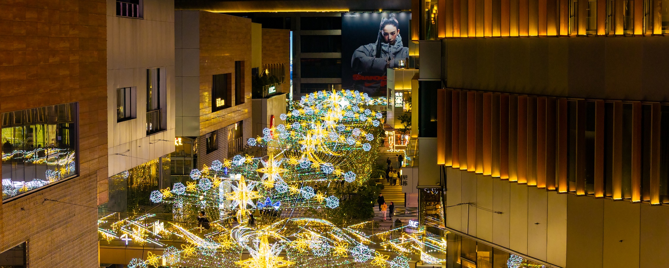 GATE M Dream Center Waterfront Carnival Is Open