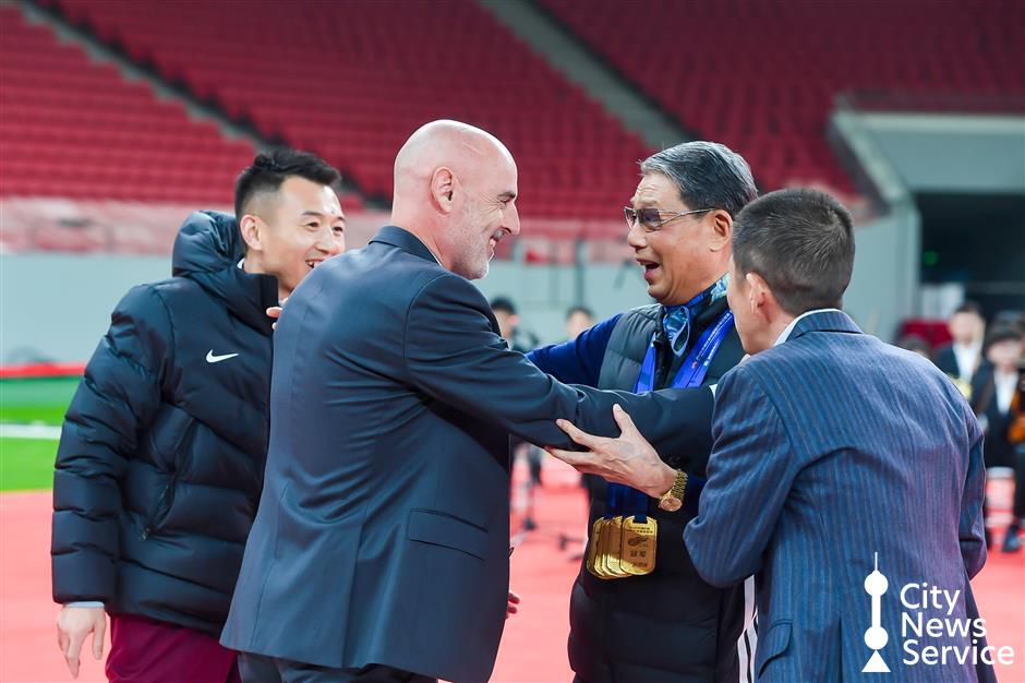 Shanghai Port Celebrates Three-Peat with Fans
