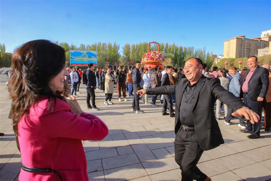 Meshrep Lives on in Desert Oasis, and through New Bearers