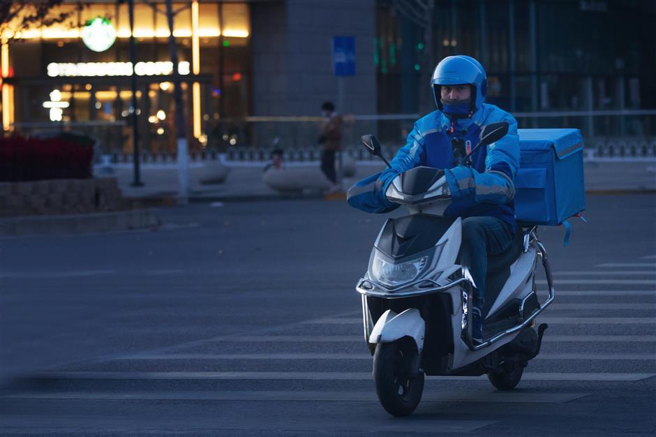 Ease the 'Electronic Whip' on Couriers: Shanghai Pushes Algorithm Reforms