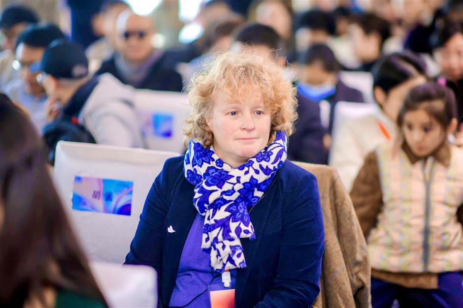 Poetry and Artificial Intelligence: Can Machines Truly Write Like Humans?