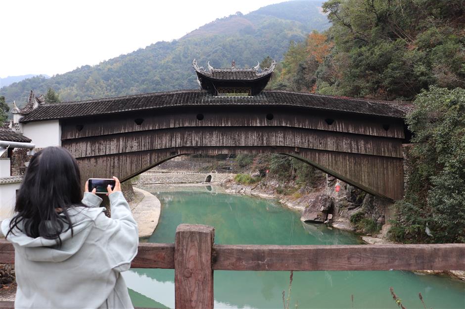 The Chopstick Trick that Reveals China's Forgotten Bridge Craft