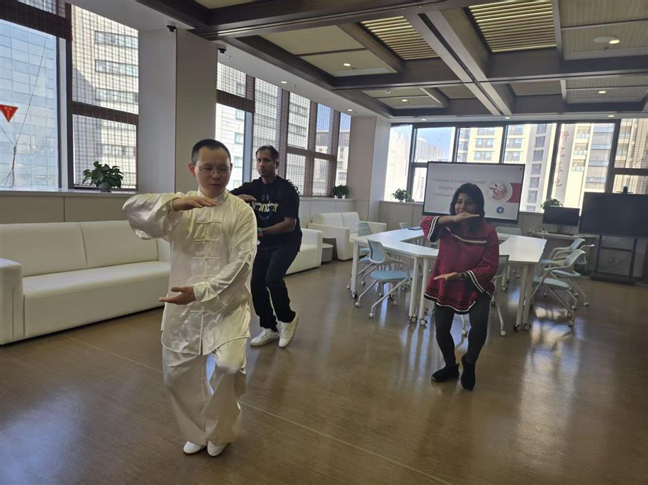 Shanghai Hospital Teams up With Agencies to Offer TCM Experience for Expats