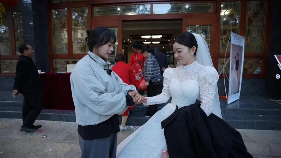 The Woman Who 'Crashes' Weddings to Feed 126 Stray Animals
