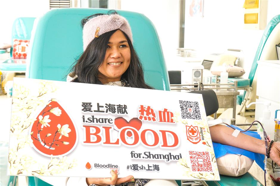 Hope and Support as Expats Donate Blood in Shanghai