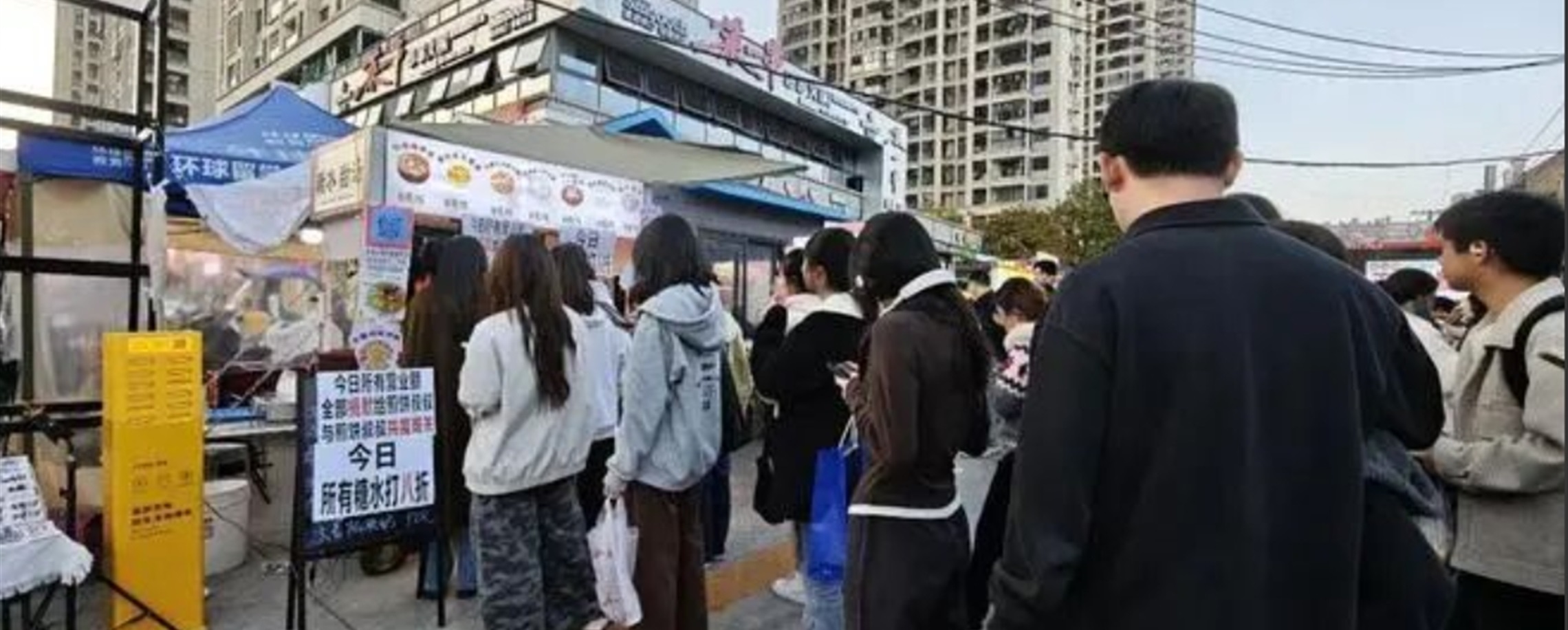 Snack Street Rallies to 'Pancake Uncle' Who's Battling Cancer