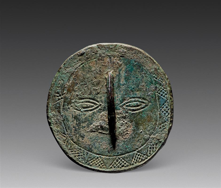 Unique Pieces, Including Buddha Statues, Ancient Coins, to be Auctioned