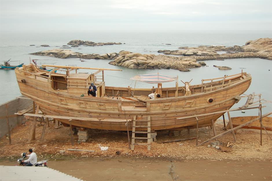 Ancient Watertight Bulkheads Power China's Modern Icebreaker