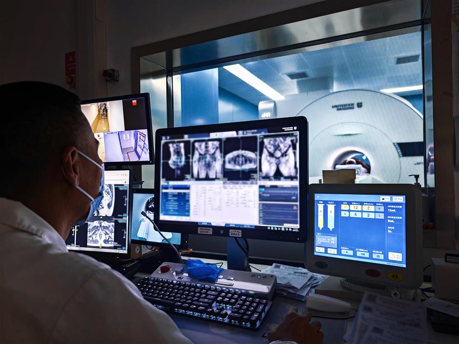 [China Tech] MRI Helps Doctors Prescribe Precise Medicine for Colorectal Cancer