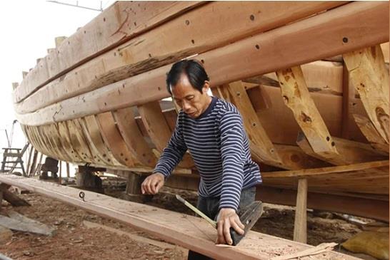 Ancient Watertight Bulkheads Power China's Modern Icebreaker