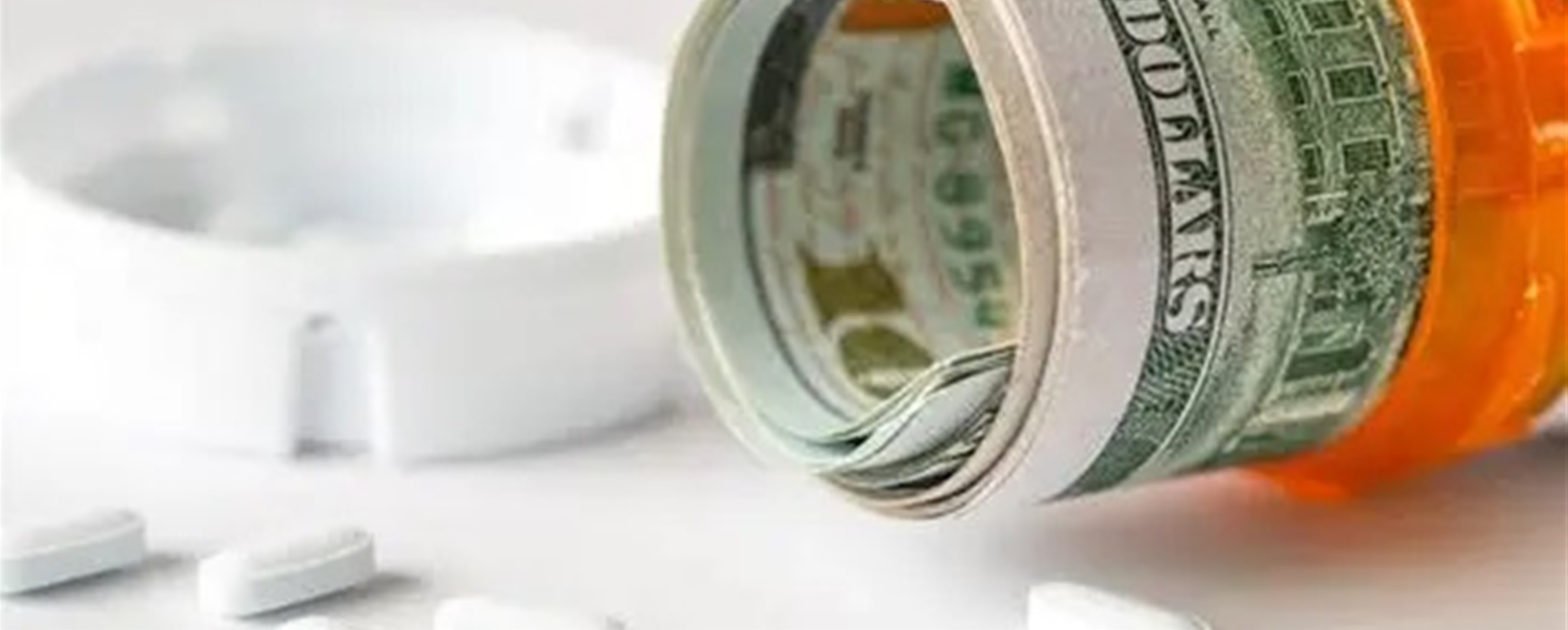 Private Insurance in China to End 'One Leg' Drug Payment System