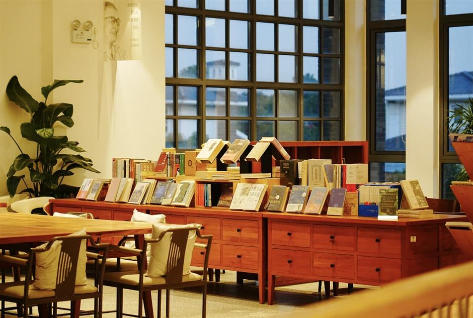 Mandu Xujing Flagship Blends Books and Culture