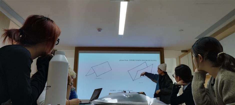 Building a Well-Read Society by Perusing Books in Public Spaces