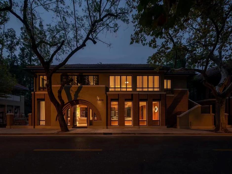 [First in Shanghai] Shanghai's First-Store Boom Faces Its Real Test in 2025