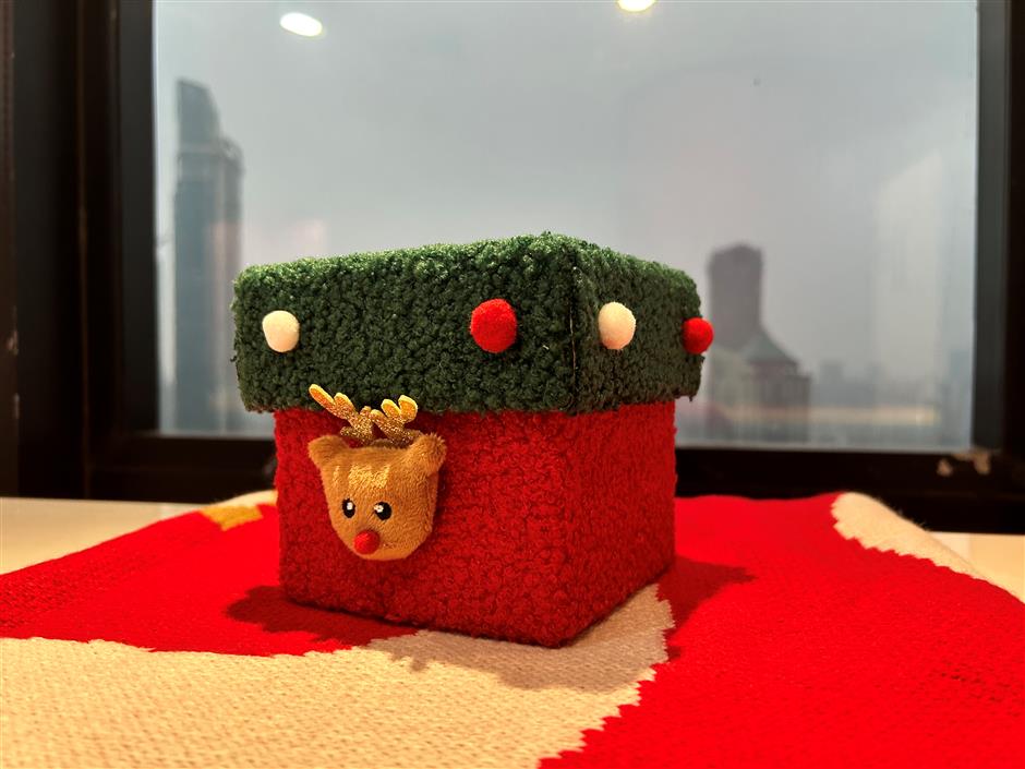 Win A Cozy Plush Gift Box to Warm Up the New Year