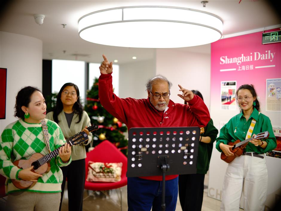 [See & Be Seen] A Merry Christmas from Everyone at CNS and SHD