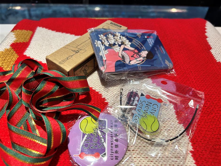 Win A Cozy Plush Gift Box to Warm Up the New Year