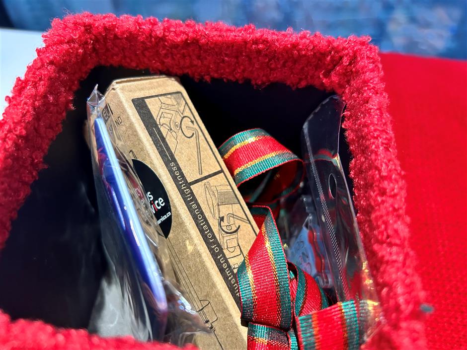 Win A Cozy Plush Gift Box to Warm Up the New Year