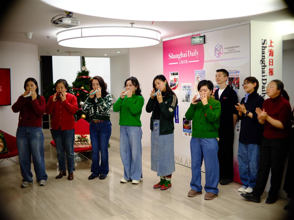 [See & Be Seen] A Merry Christmas from Everyone at CNS and SHD