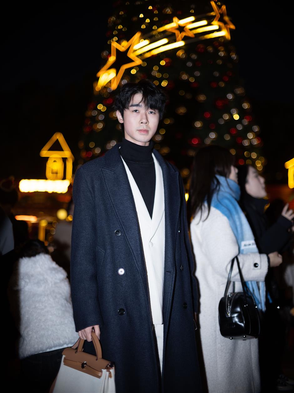 [Street Chic] Fashion Snaps at Shanghai's Festive Market