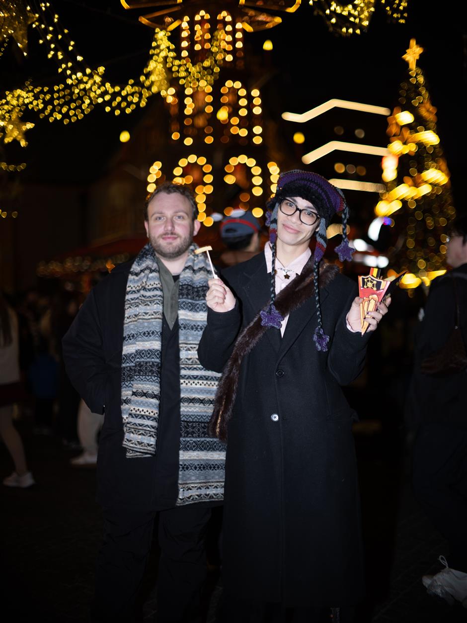 [Street Chic] Fashion Snaps at Shanghai's Festive Market