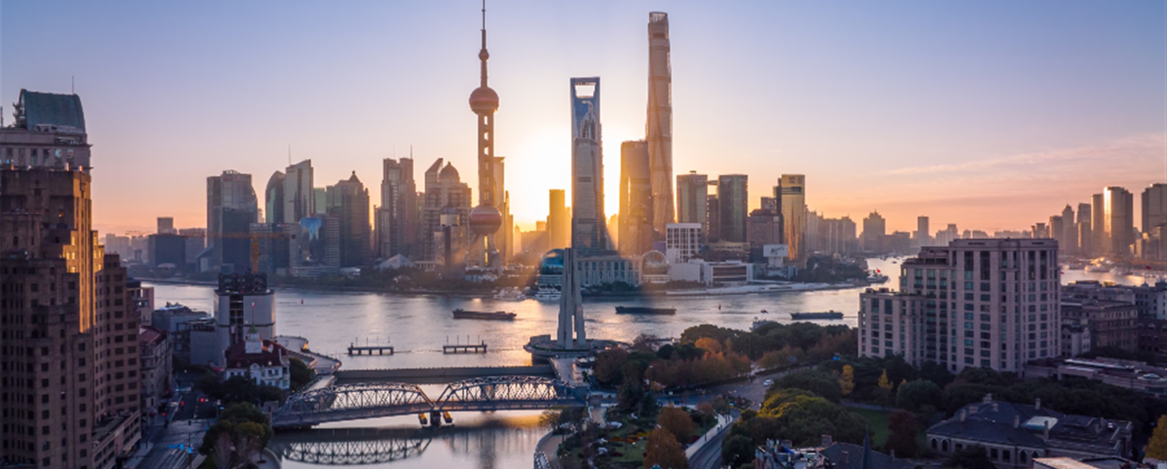 Multiple Travel Routes to Power Up Your New Year's Holiday