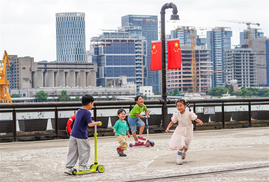 The Ultimate Guide For an Unforgettable Cruise Along the Huangpu River