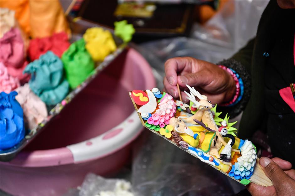 Regong Arts: A Golden Valley of Tibetan Faith and Color